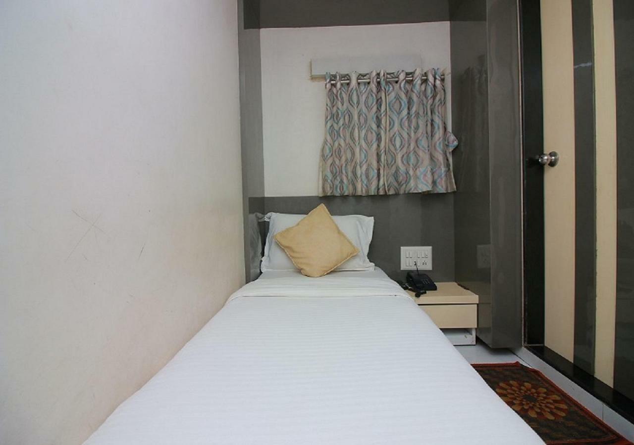 Hotel Pearl Navi Mumbai Exterior photo
